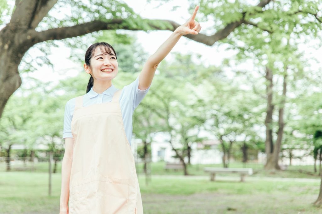 介護職で働くのは恥ずかしいという意見に反論！馬鹿にされた時の考え方