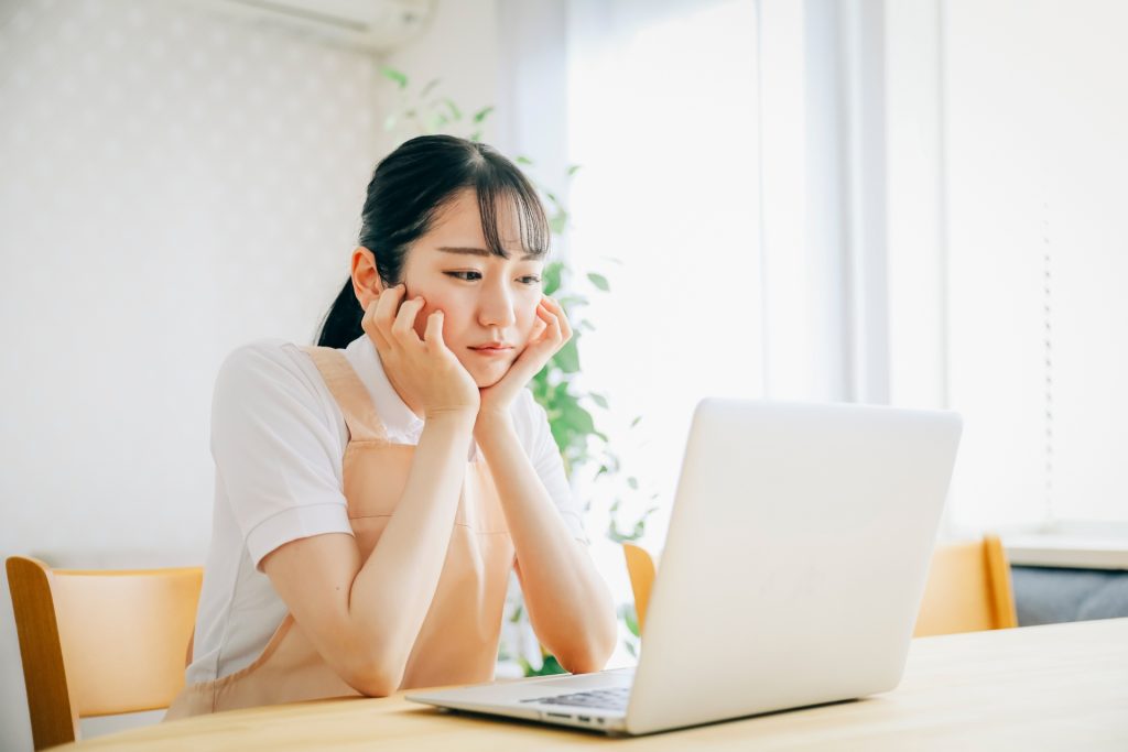 介護福祉士の試験は難しい？難易度や落ちる人の特徴、勉強方法について解説