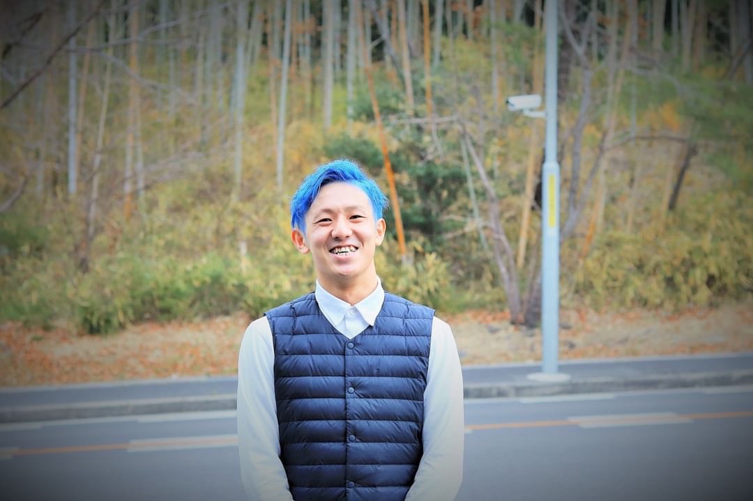 青髪介護士すがちゃん